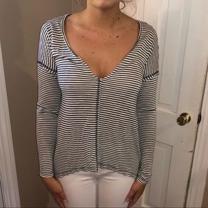Billabong long sleeve top